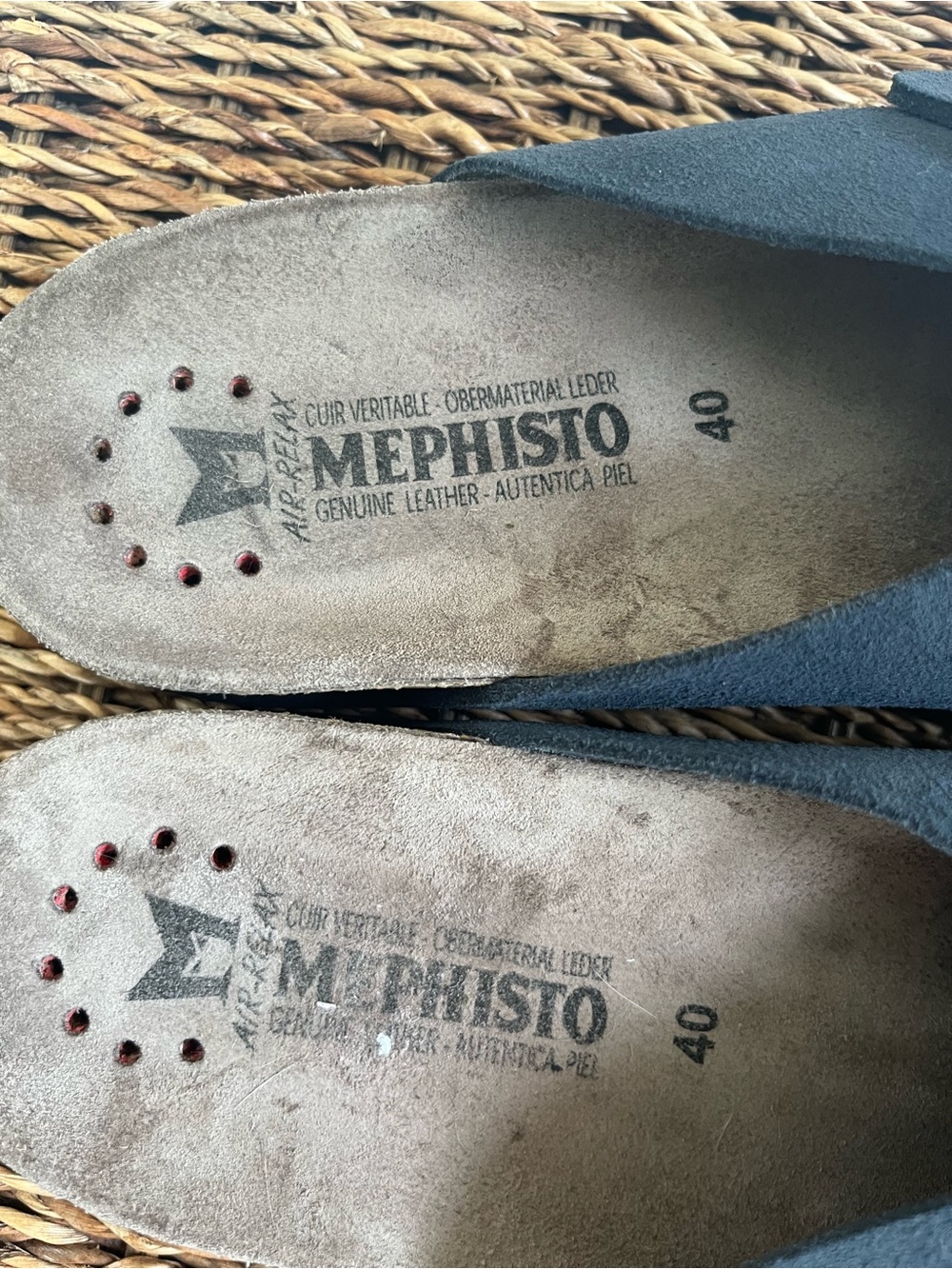 Women’s Mephisto Hariana Slide Sandals - Picture 8 of 10